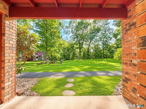 10 Woodsedge Drive Newington CT 06111