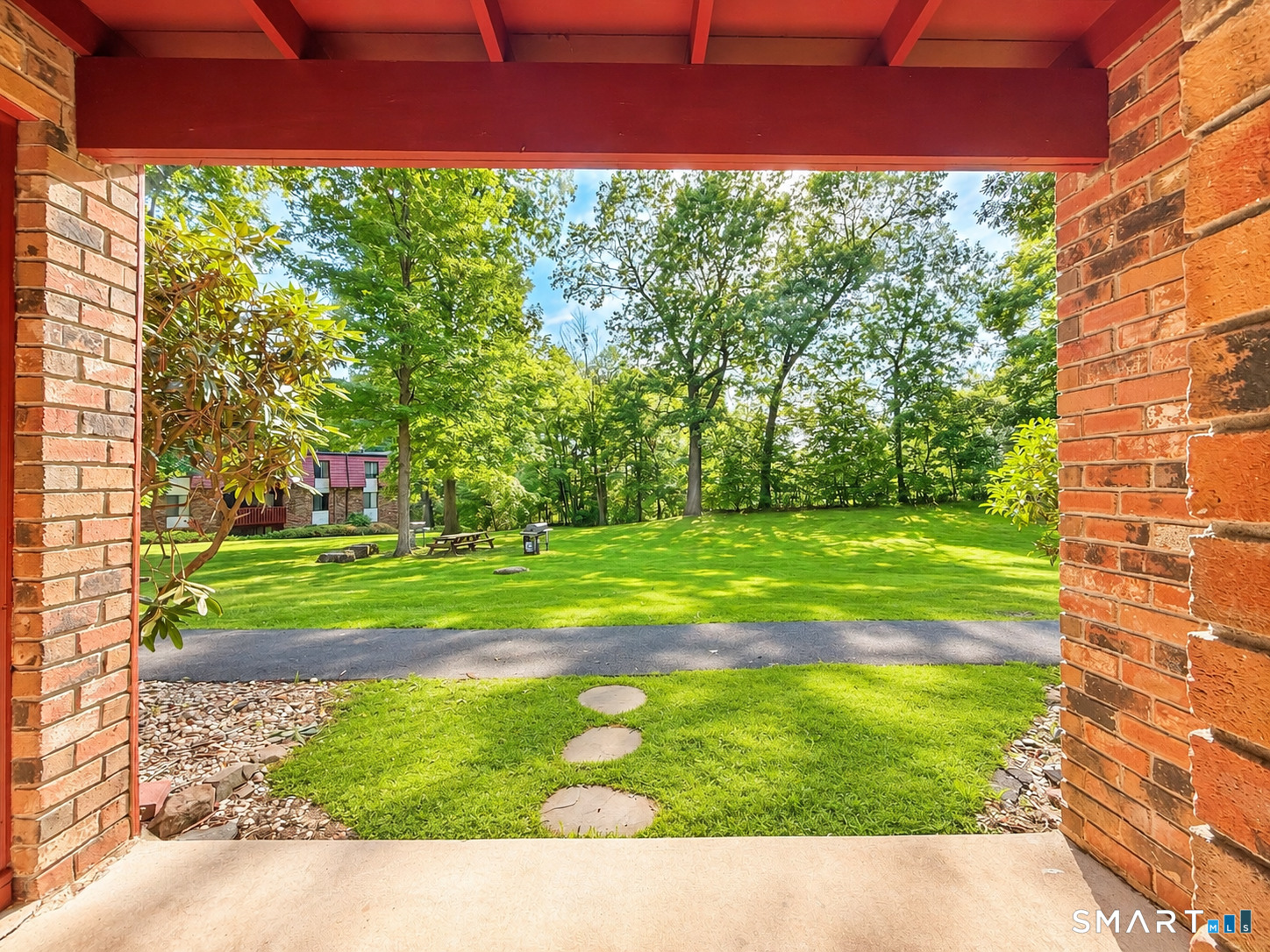 10 Woodsedge Drive Newington CT 06111