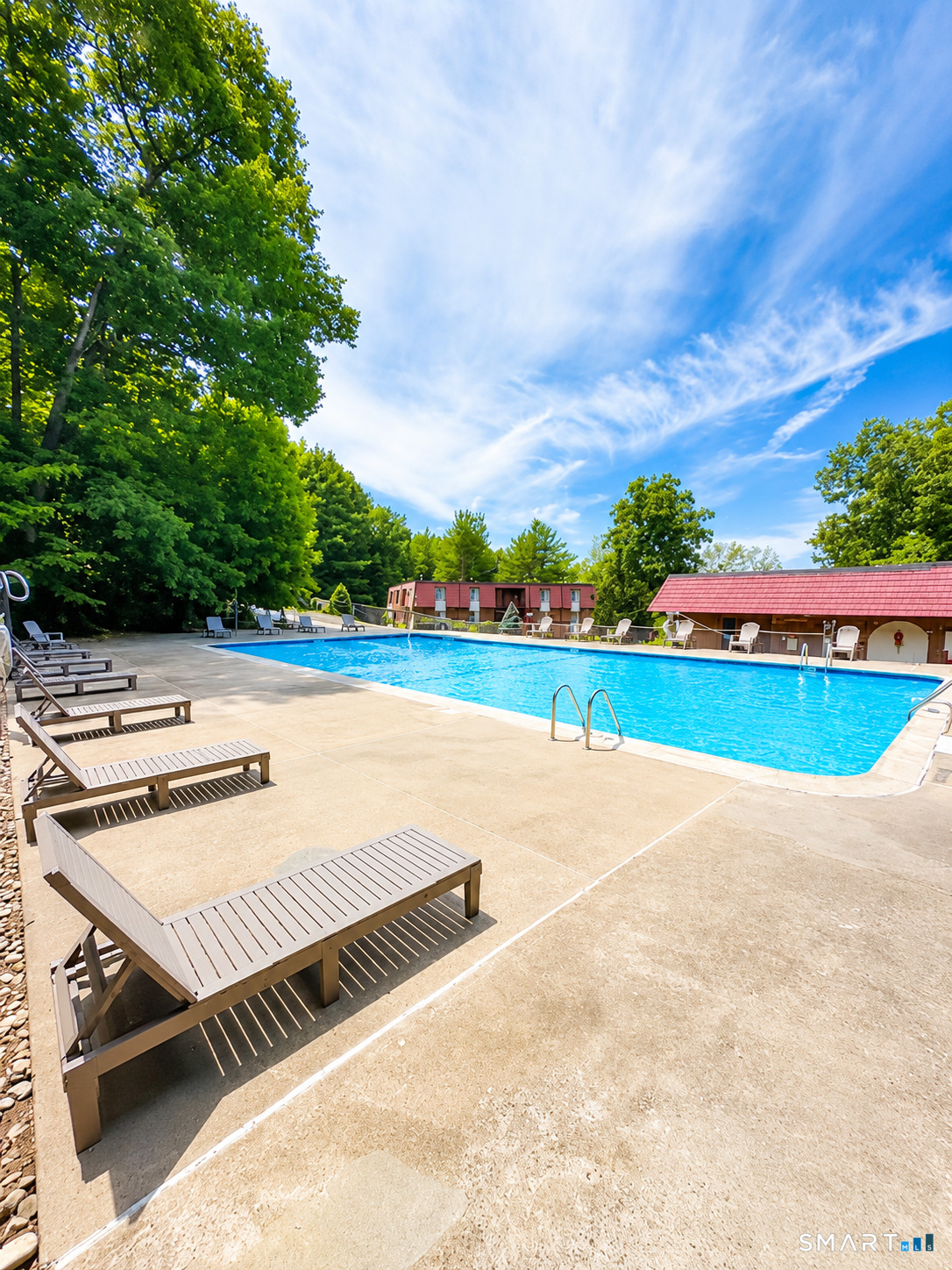 10 Woodsedge Drive Newington CT 06111