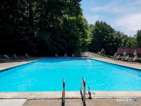 10 Woodsedge Drive Newington CT 06111