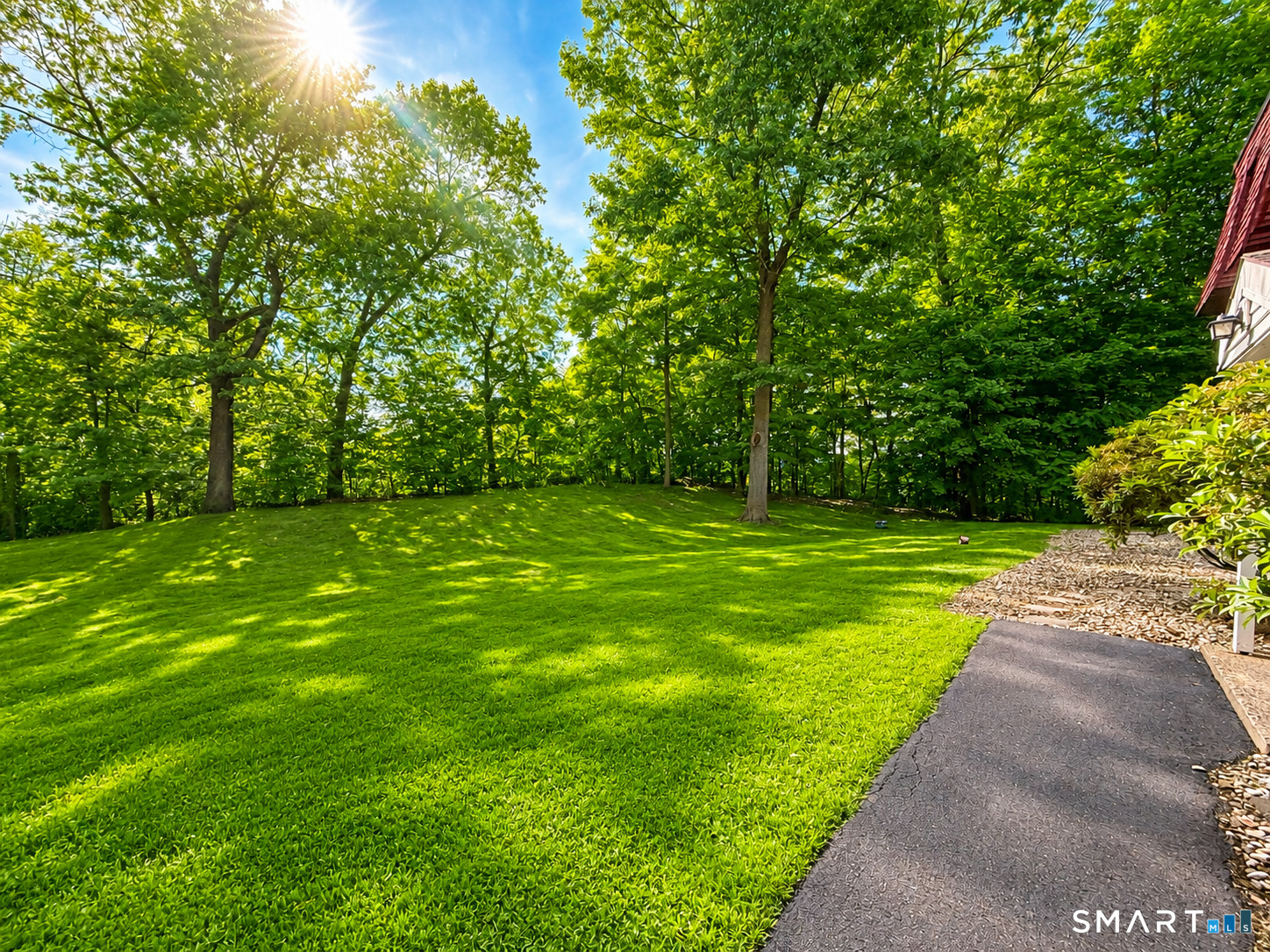 10 Woodsedge Drive Newington CT 06111