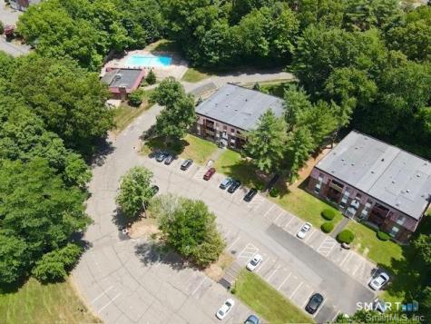 10 Woodsedge Drive Newington CT 06111