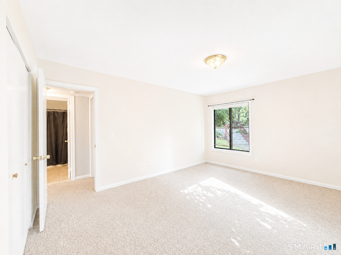 10 Woodsedge Drive Newington CT 06111