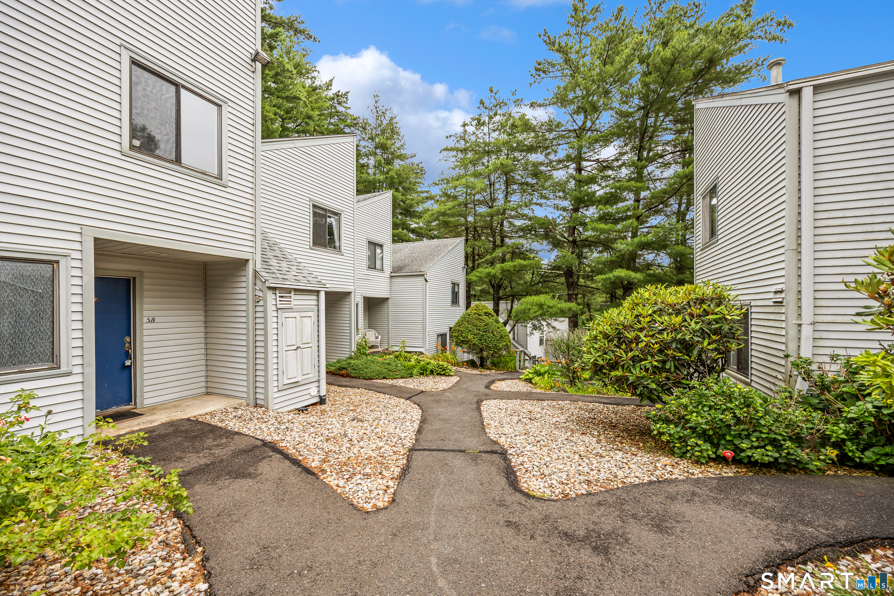 5 Staunton Court Farmington CT 06032