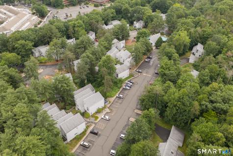 5 Staunton Court Farmington CT 06032