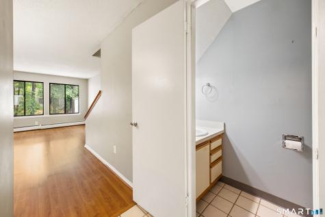 5 Staunton Court Farmington CT 06032