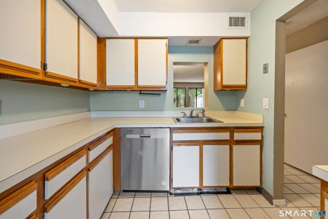 5 Staunton Court Farmington CT 06032