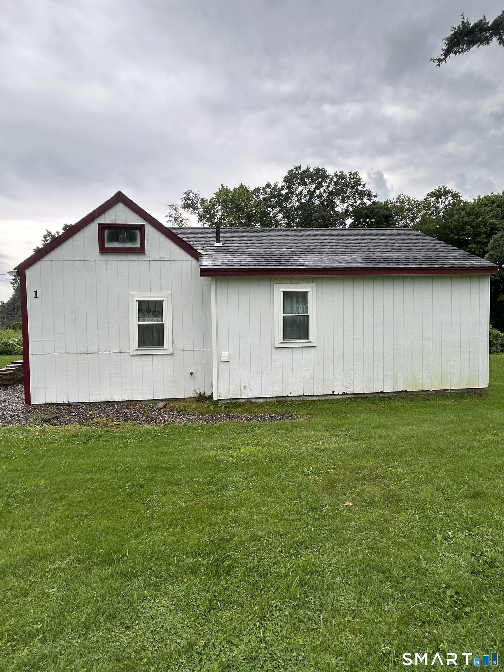 16 South Street Morris CT 06763
