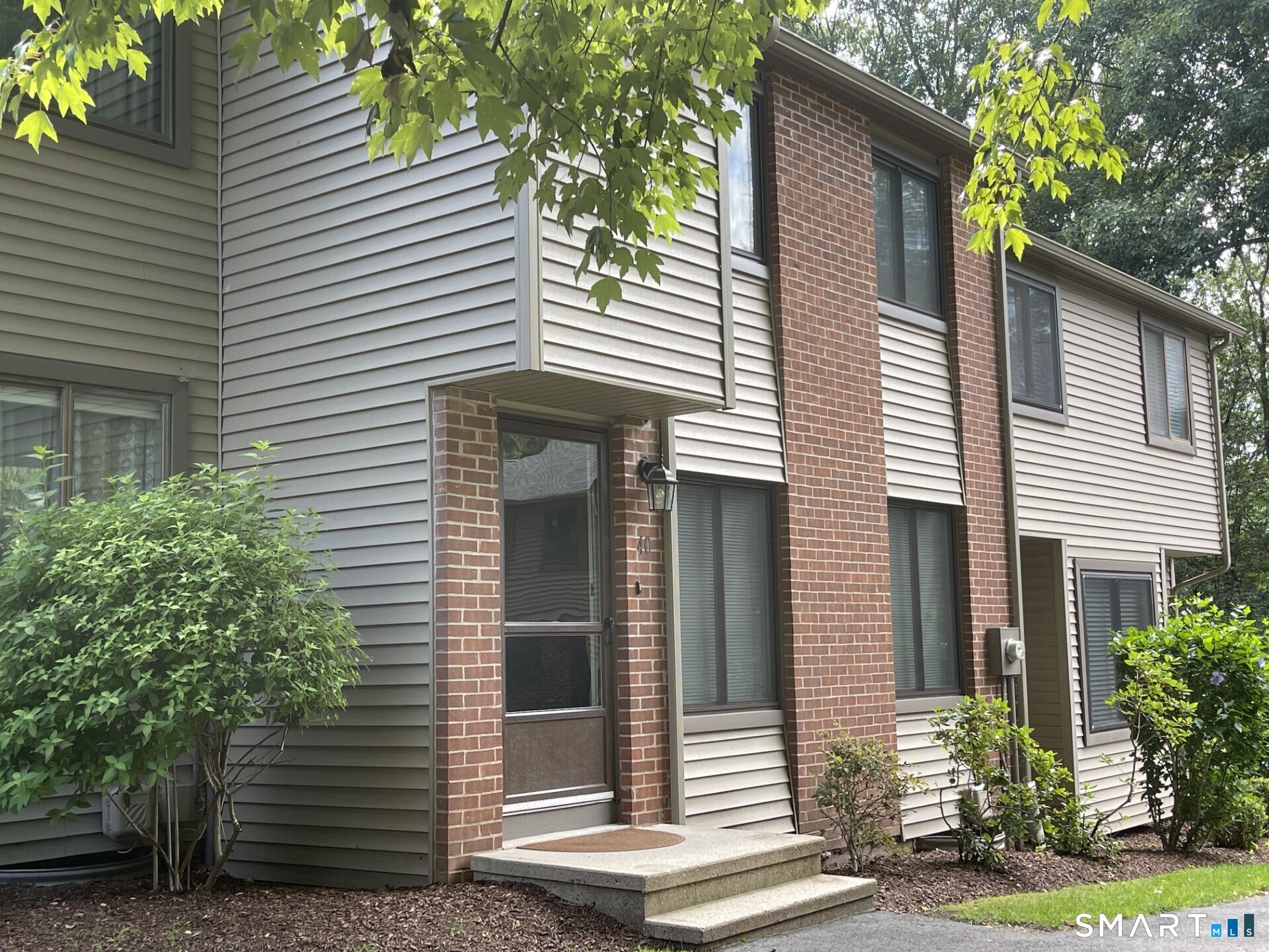 40 Conestoga Way Glastonbury CT 06033