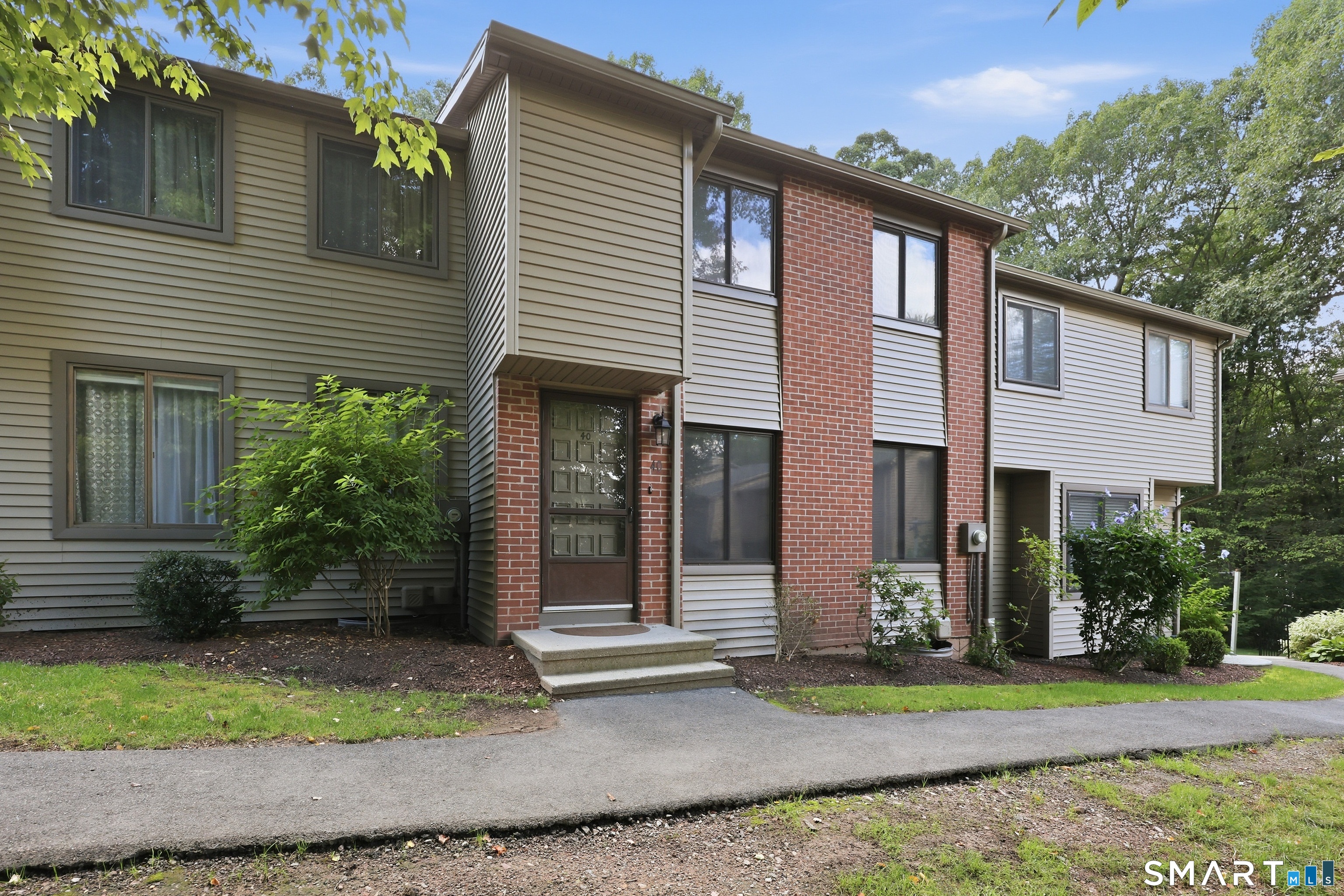 40 Conestoga Way Glastonbury CT 06033