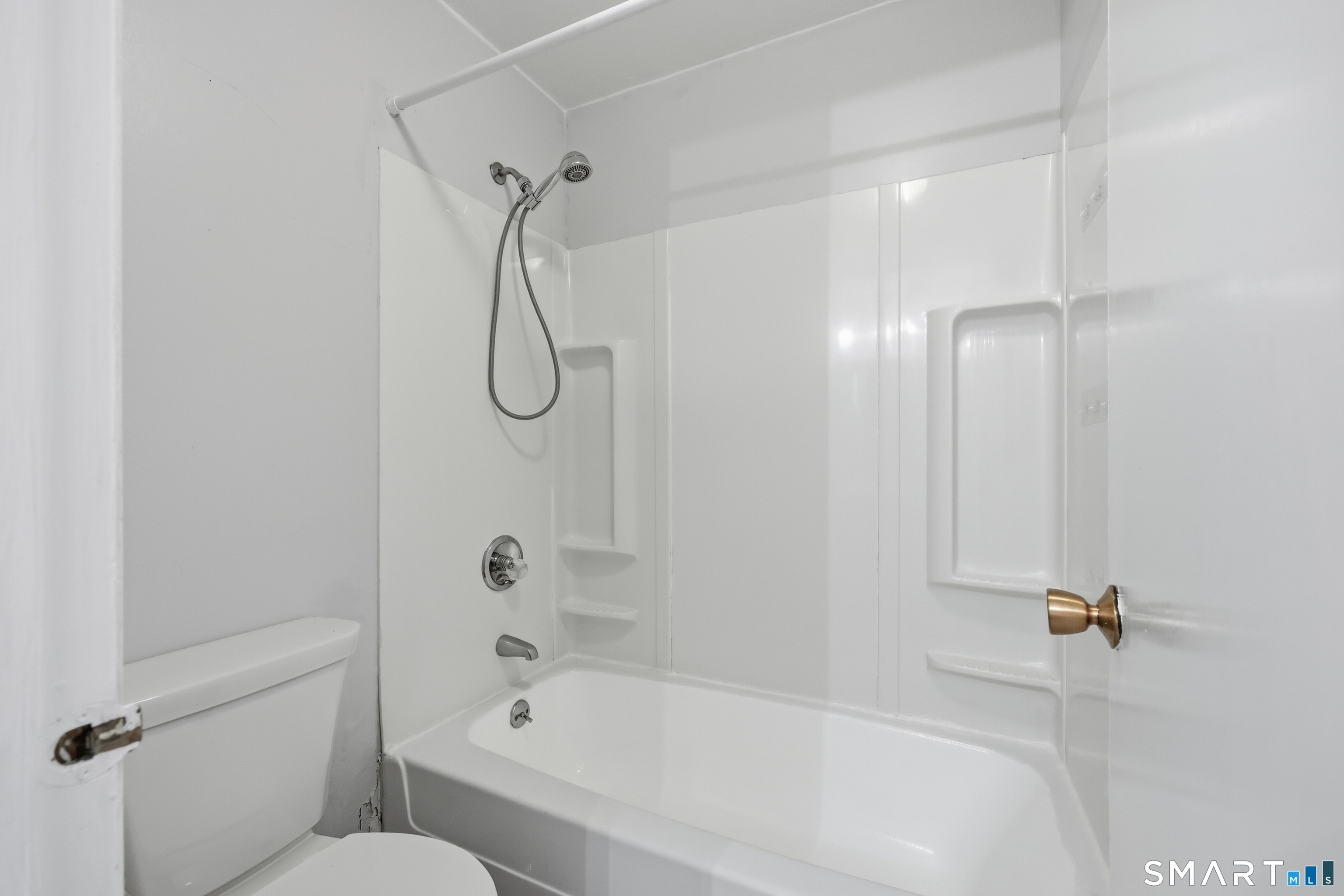 40 Conestoga Way Glastonbury CT 06033