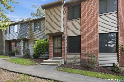 40 Conestoga Way Glastonbury CT 06033