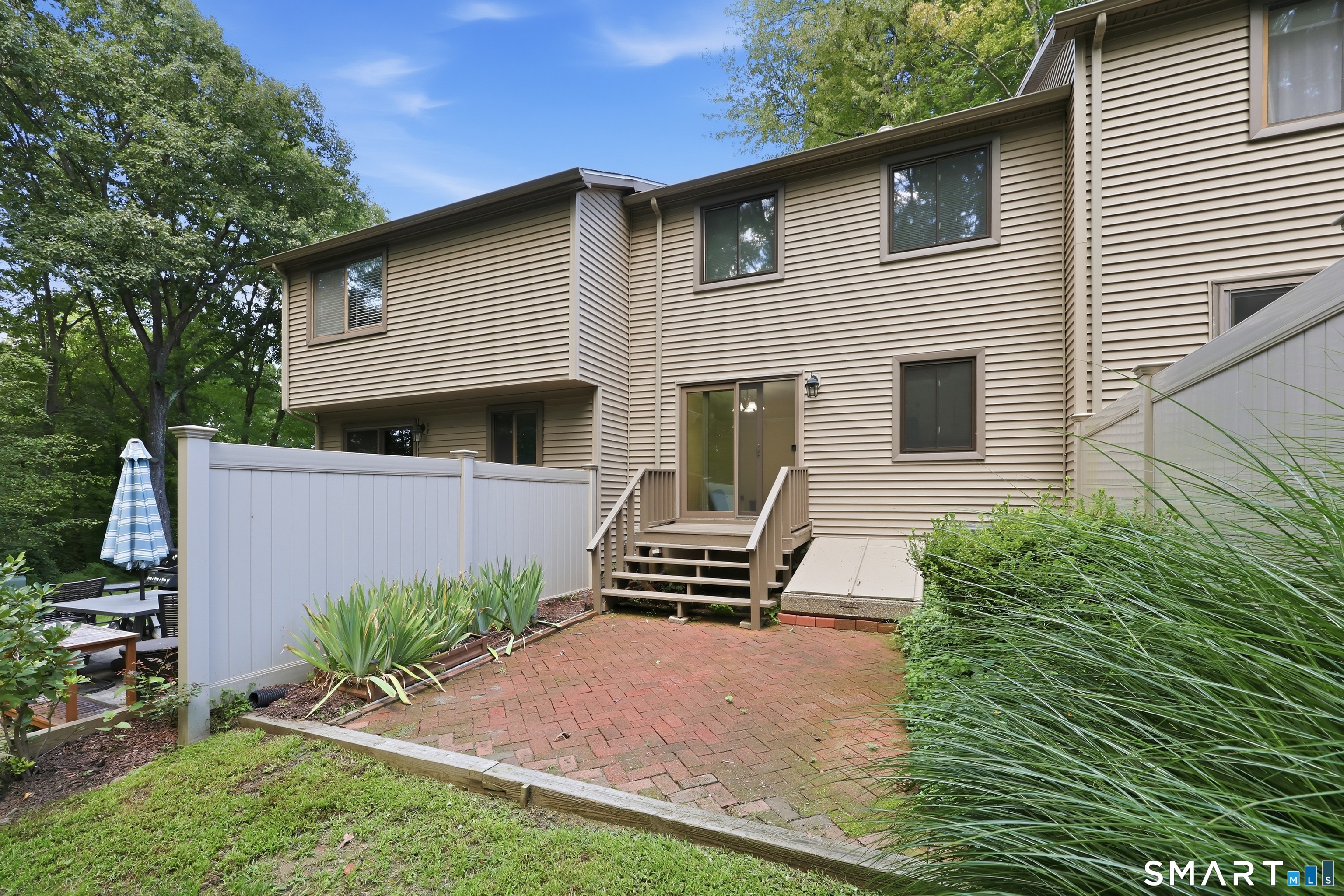 40 Conestoga Way Glastonbury CT 06033