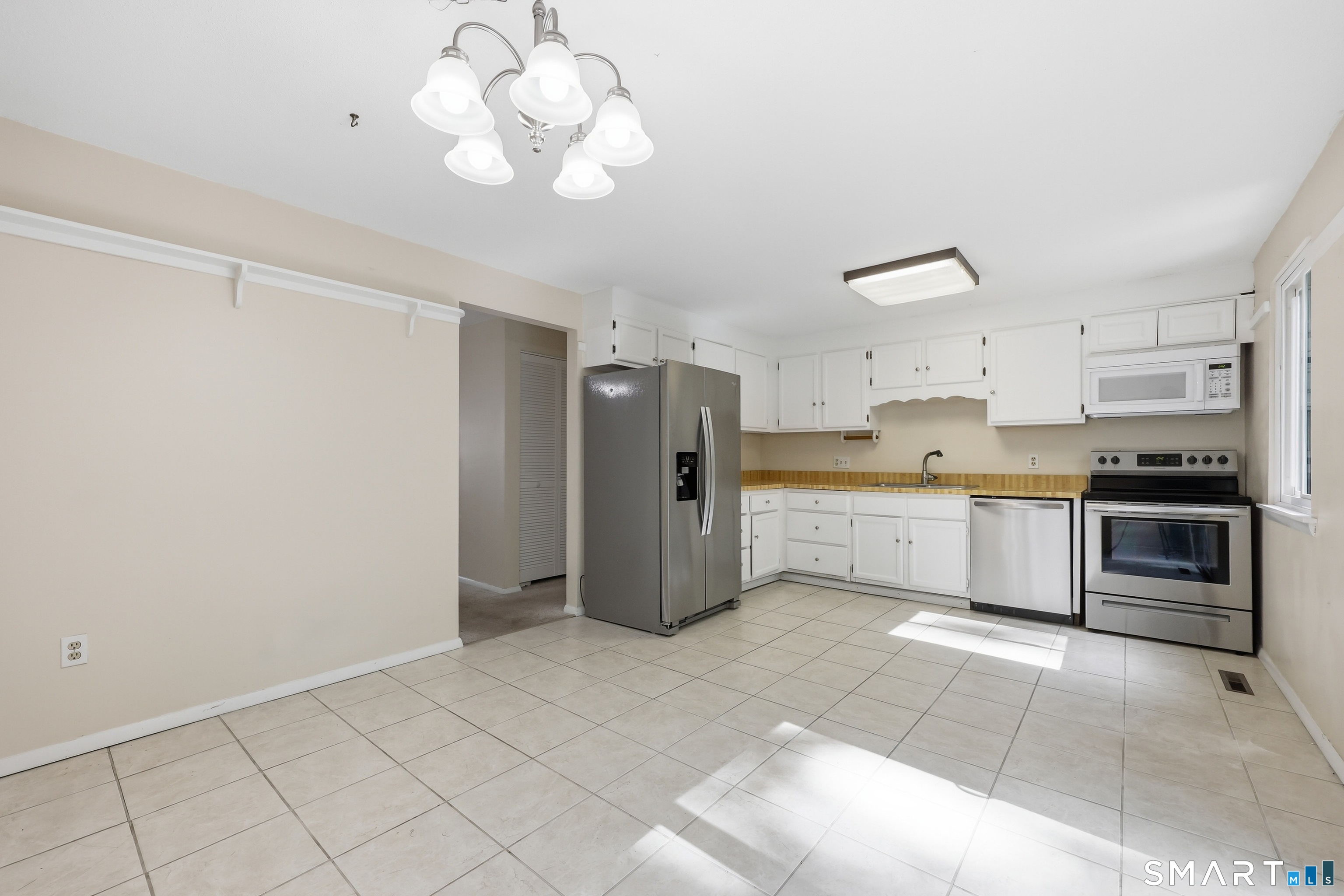 40 Conestoga Way Glastonbury CT 06033