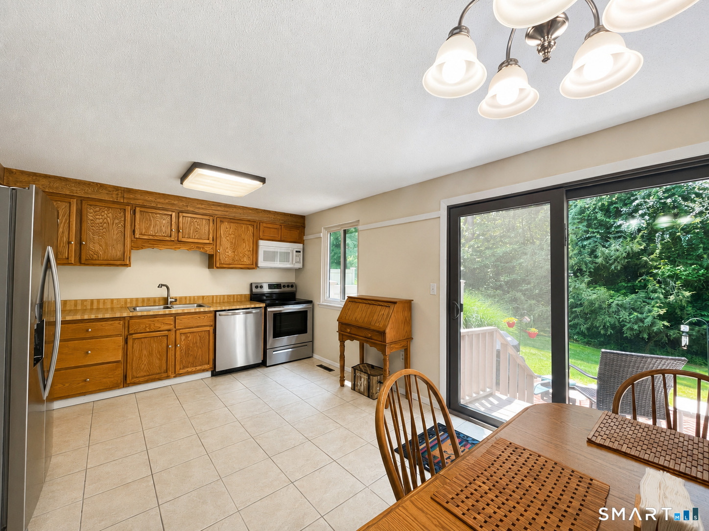40 Conestoga Way Glastonbury CT 06033
