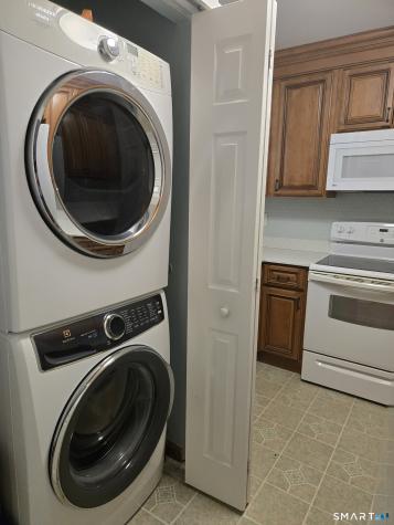 86 Hidden Knolls Circle Monroe CT 06468