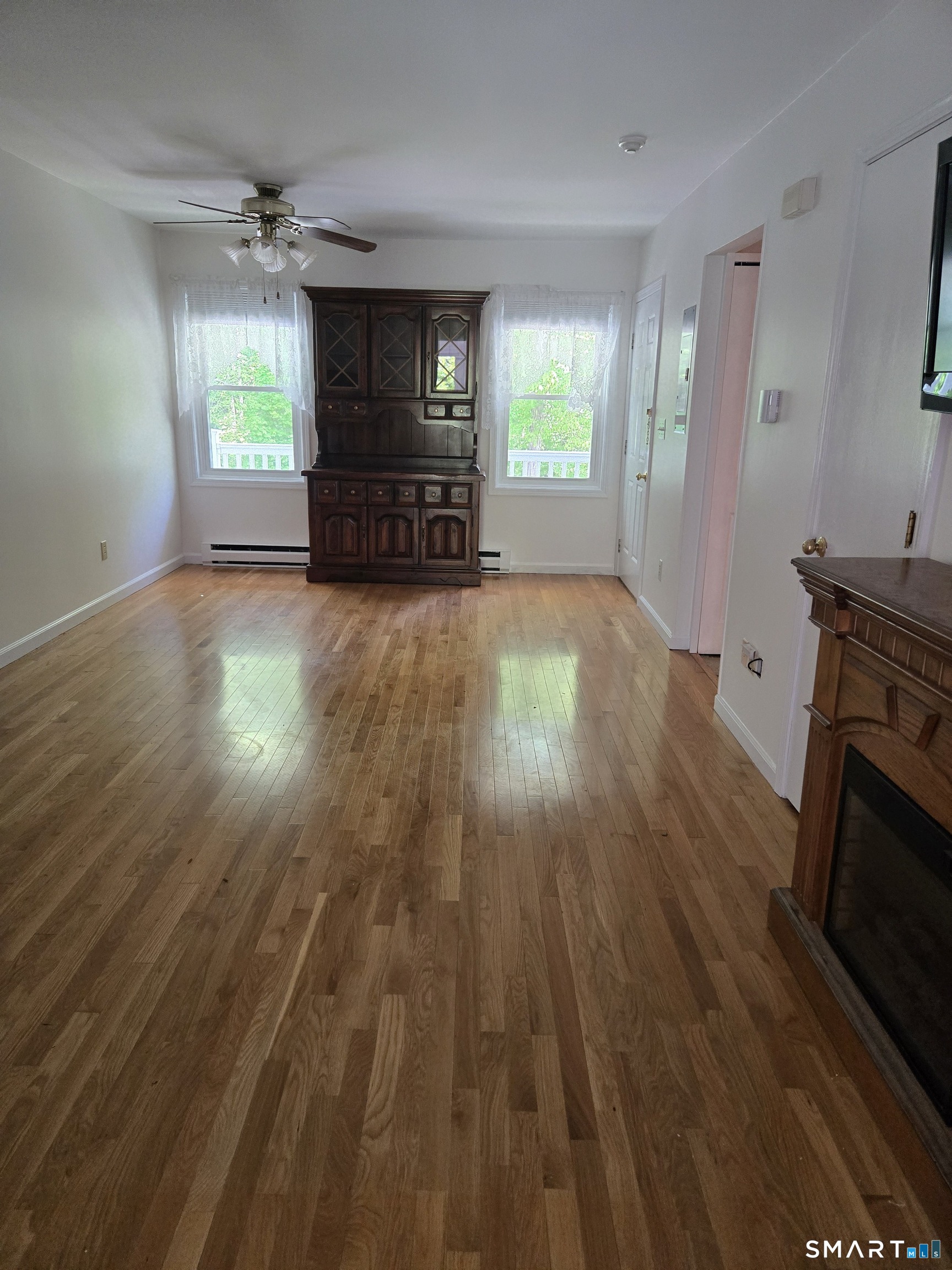 86 Hidden Knolls Circle Monroe CT 06468