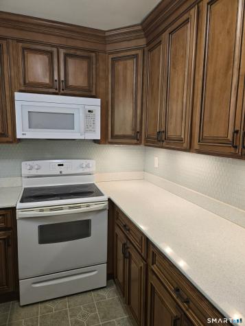 86 Hidden Knolls Circle Monroe CT 06468