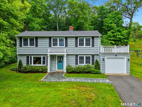 27 Shawnee Road Trumbull CT 06611