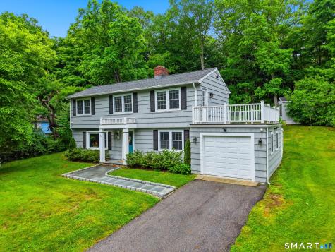 27 Shawnee Road Trumbull CT 06611