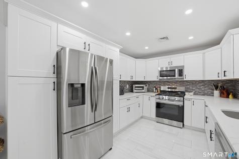 27 Shawnee Road Trumbull CT 06611