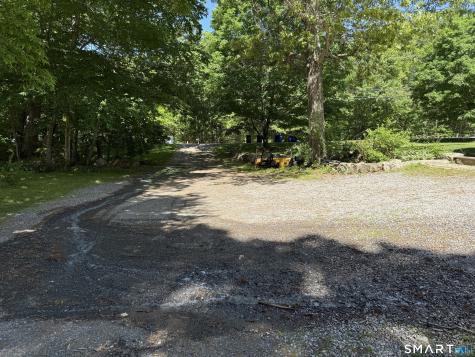 308 Noank Ledyard Road Groton CT 06355