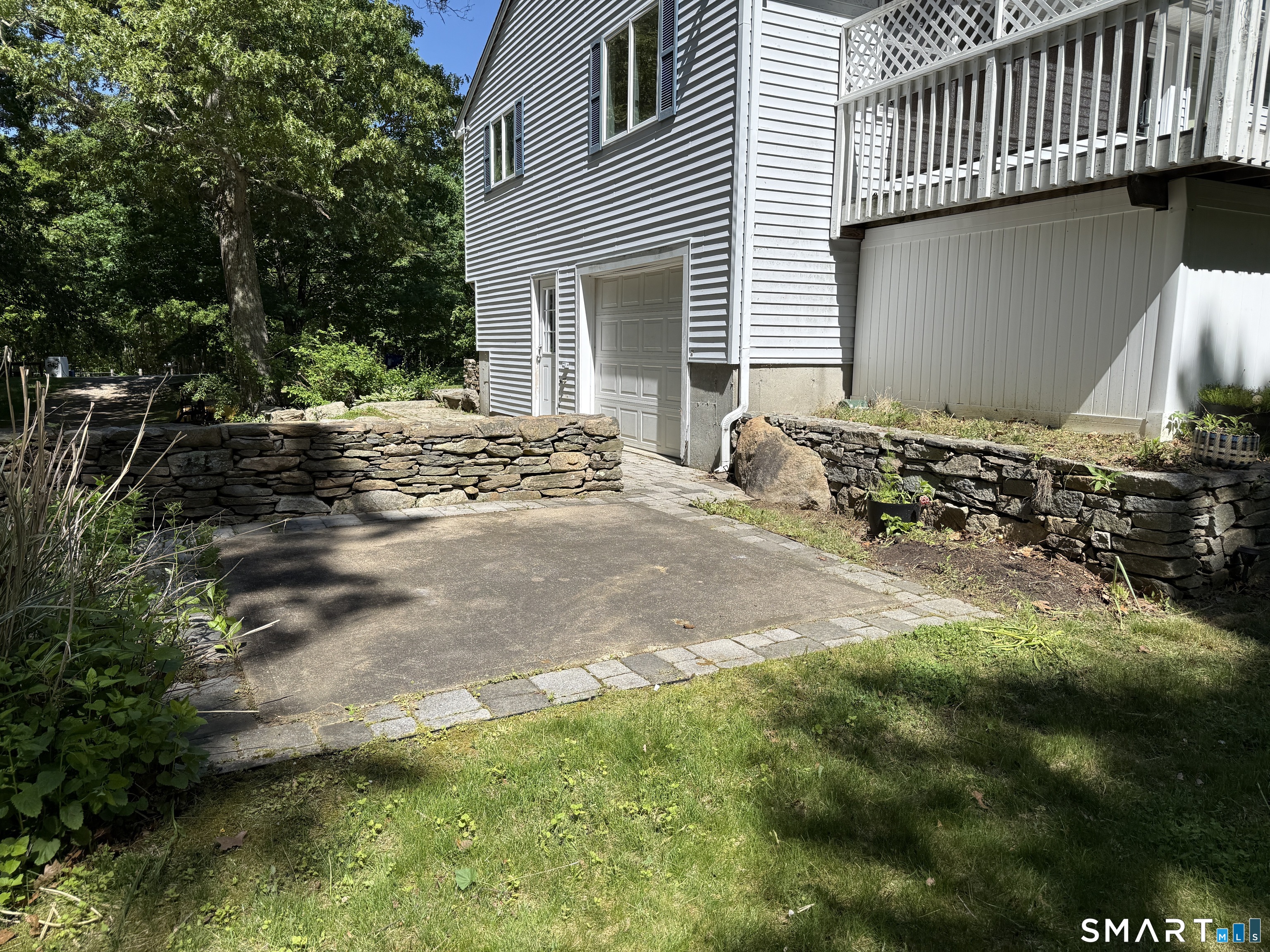 308 Noank Ledyard Road Groton CT 06355