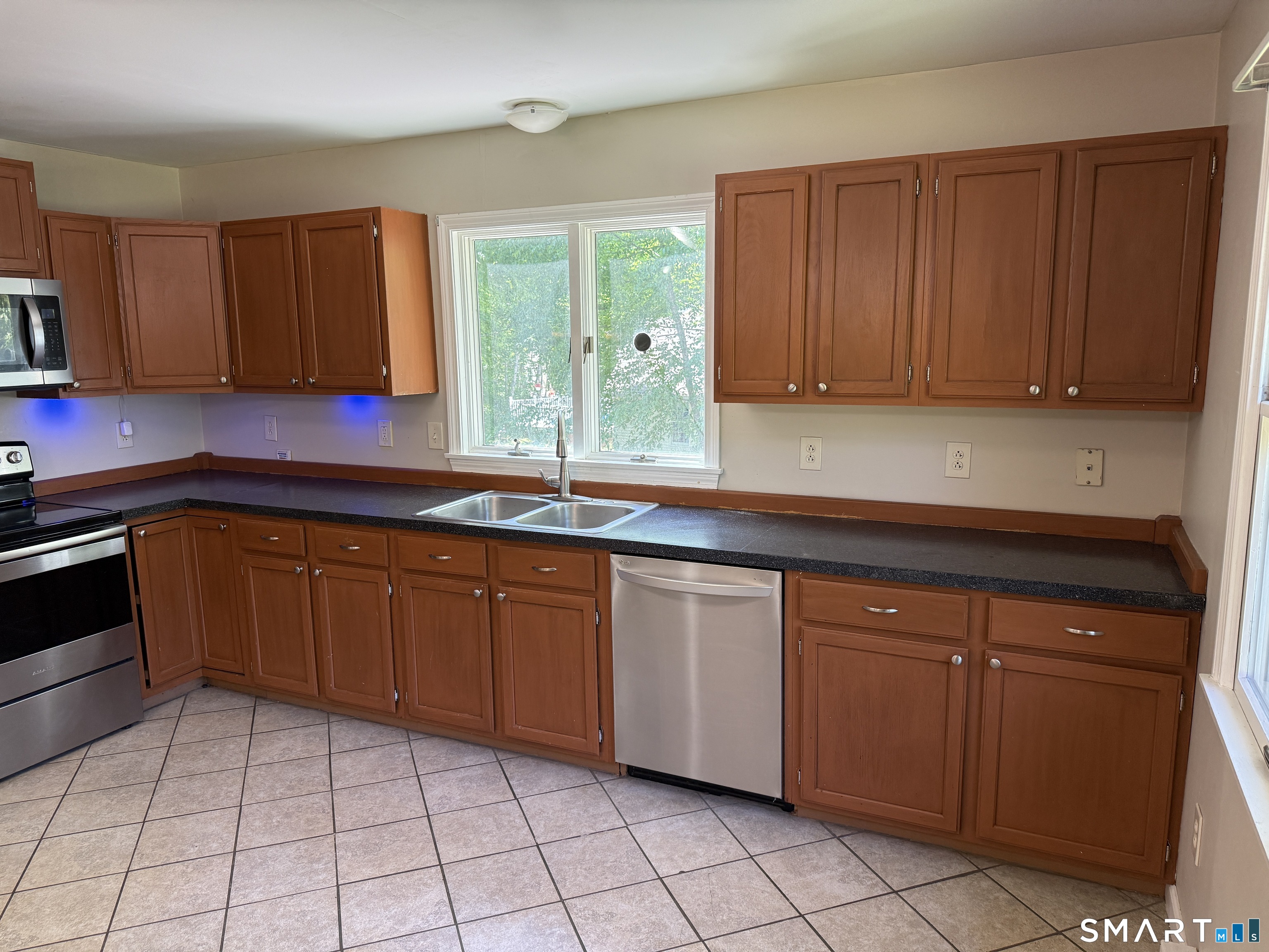 308 Noank Ledyard Road Groton CT 06355