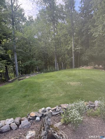 17-B Long Lots Road Westport CT 06880