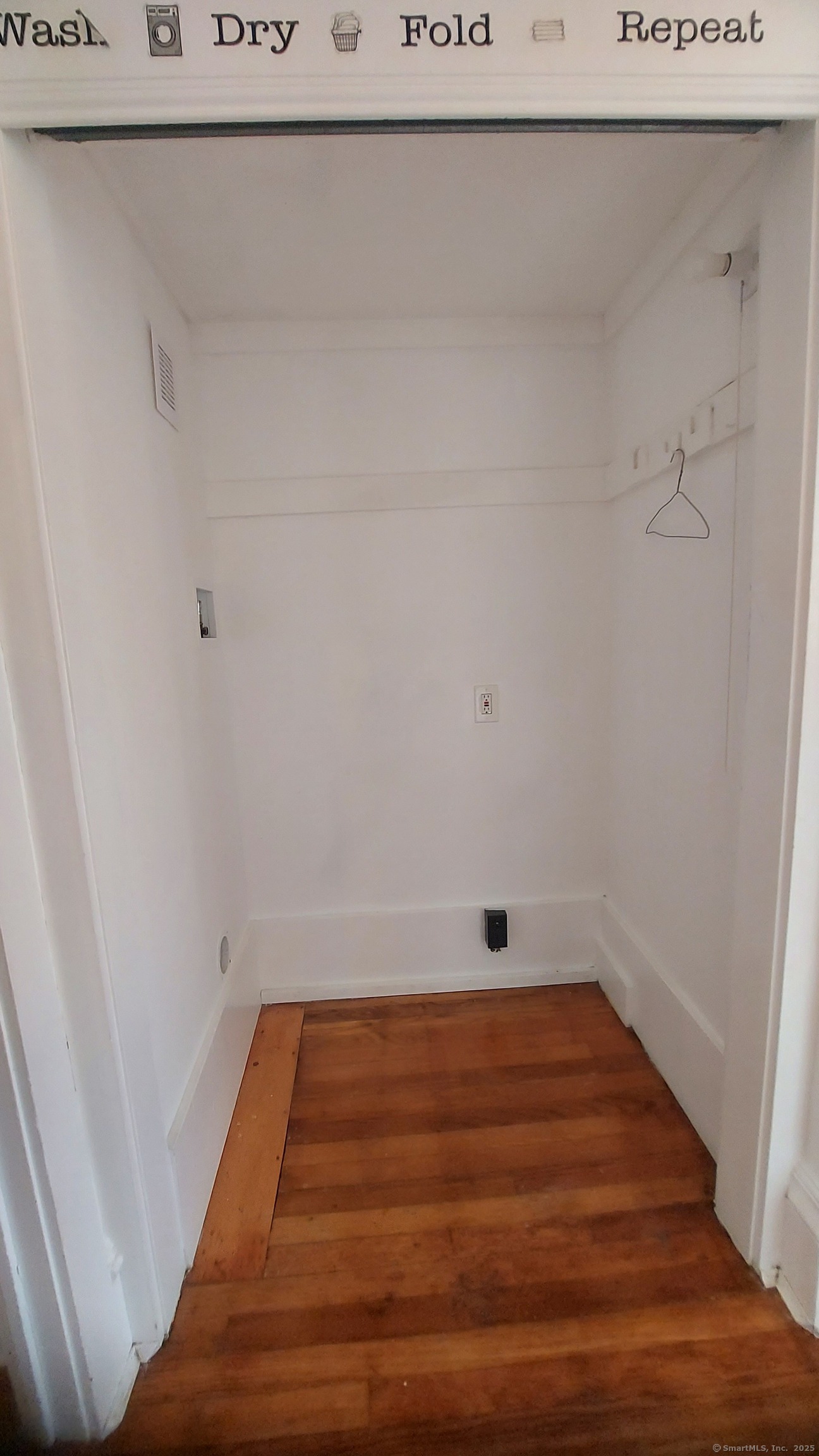 15 Broad Street Norwich CT 06360