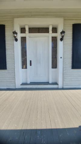 15 Broad Street Norwich CT 06360