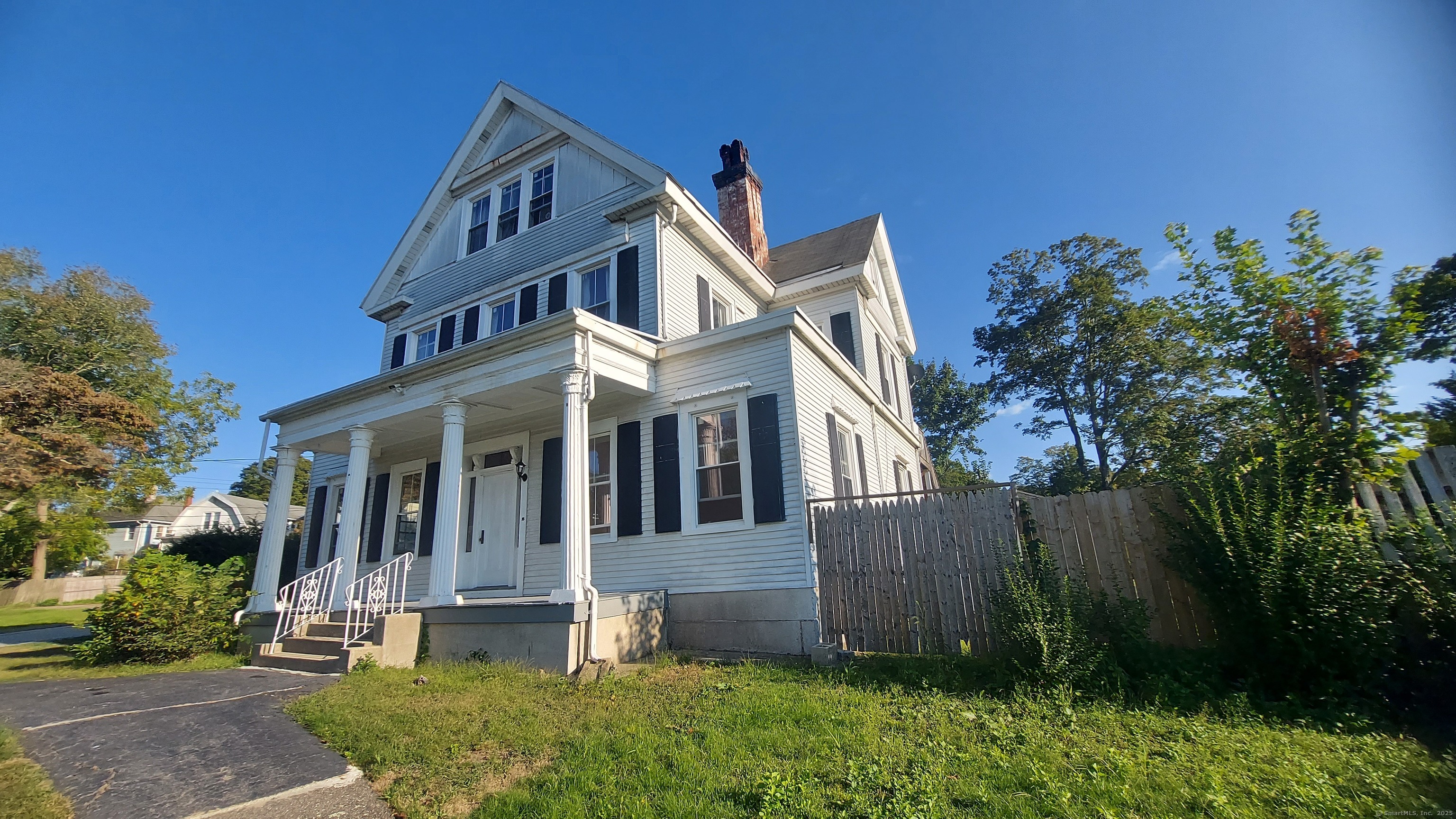 15 Broad Street Norwich CT 06360