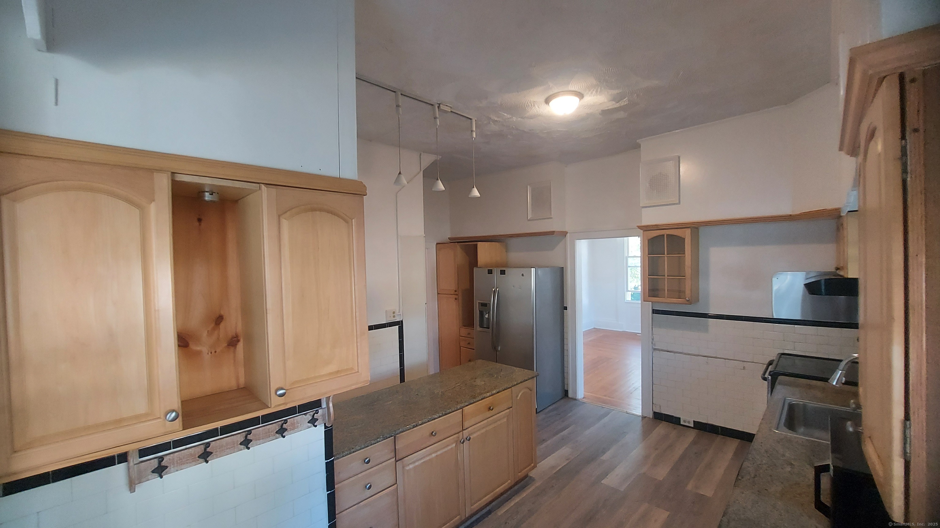 15 Broad Street Norwich CT 06360