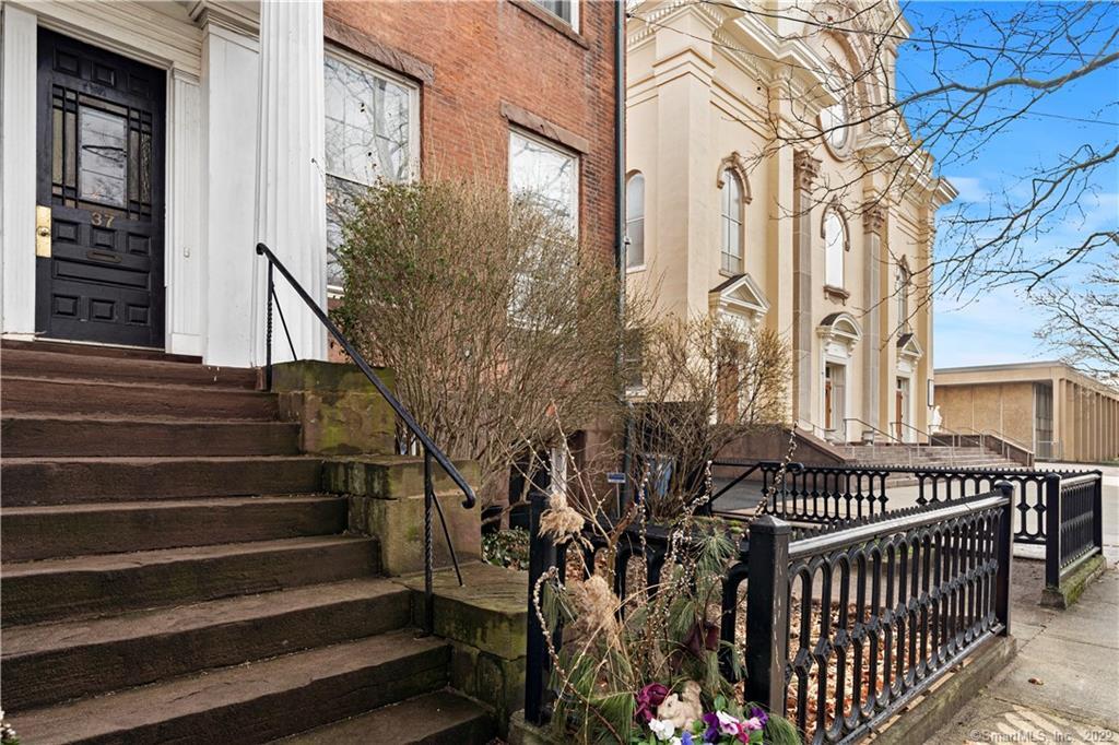 37 Wooster Place New Haven CT 06512