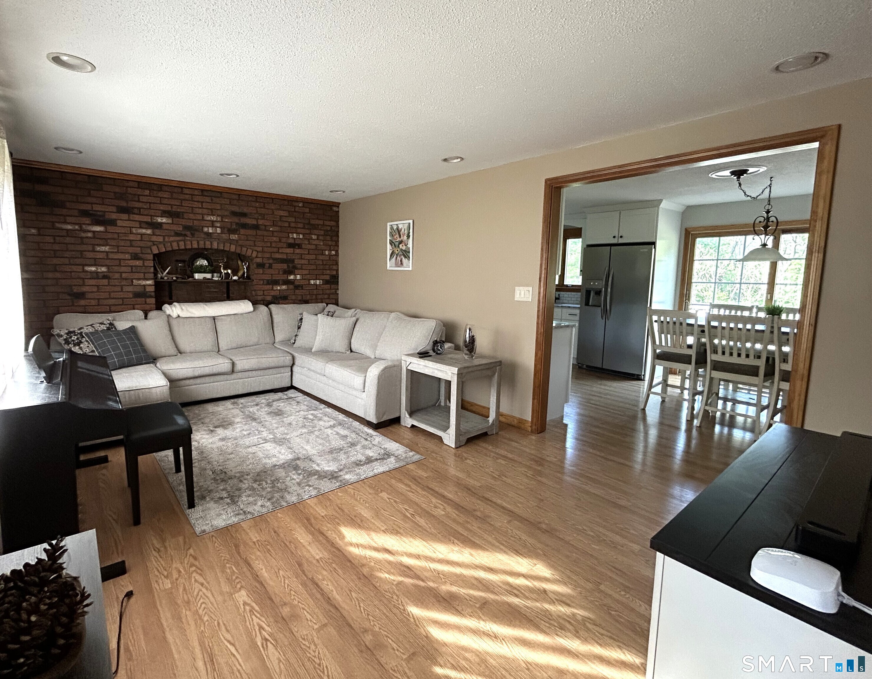 281 Abbe Road Enfield CT 06082