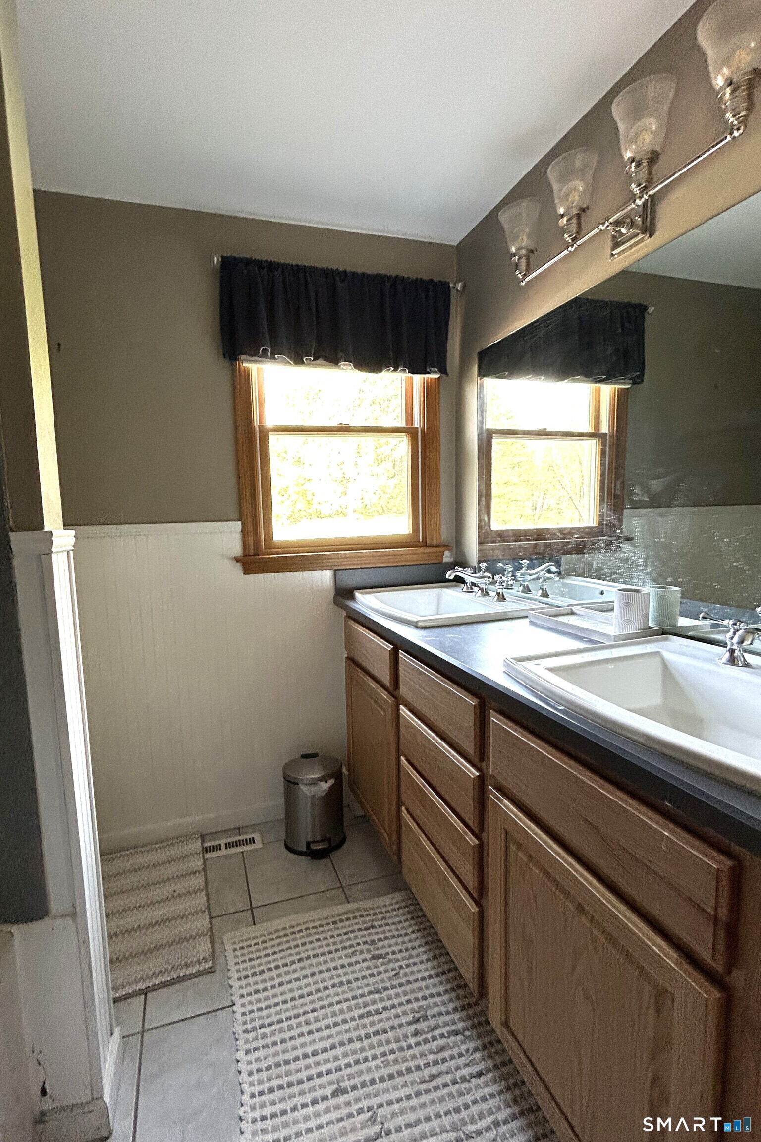 281 Abbe Road Enfield CT 06082