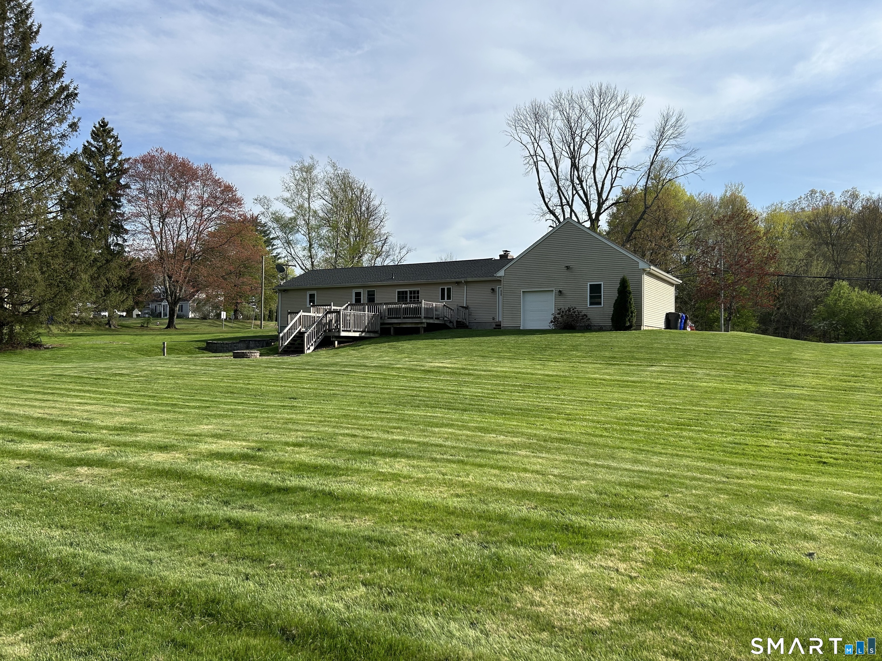 281 Abbe Road Enfield CT 06082
