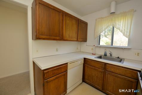 548 Heritage Village Southbury CT 06488