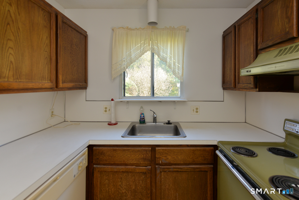 548 Heritage Village Southbury CT 06488