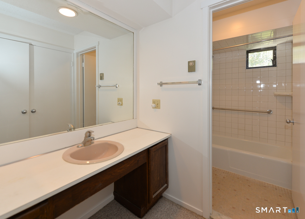 548 Heritage Village Southbury CT 06488
