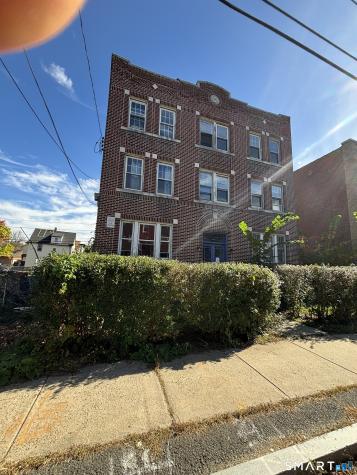30-32 Dorothy Street Hartford CT 06106