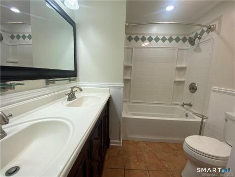372 Anton Drive Bridgeport CT 06606