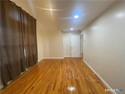 372 Anton Drive Bridgeport CT 06606