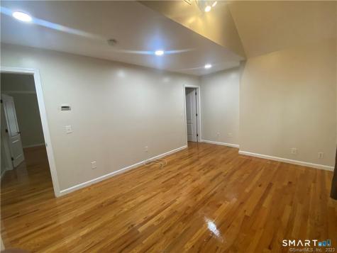 372 Anton Drive Bridgeport CT 06606