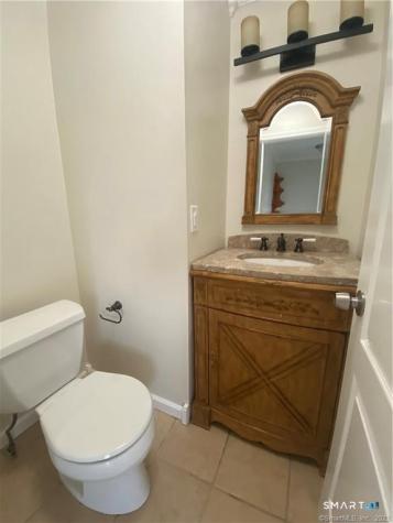 372 Anton Drive Bridgeport CT 06606