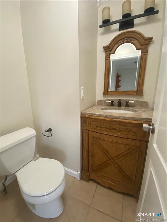 372 Anton Drive Bridgeport CT 06606