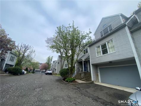 372 Anton Drive Bridgeport CT 06606