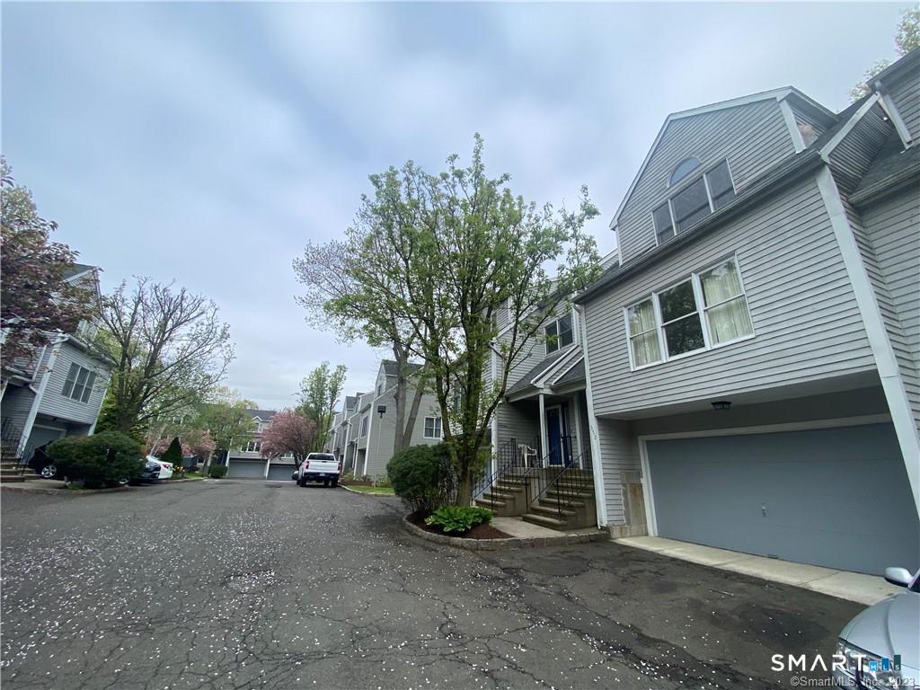 372 Anton Drive Bridgeport CT 06606