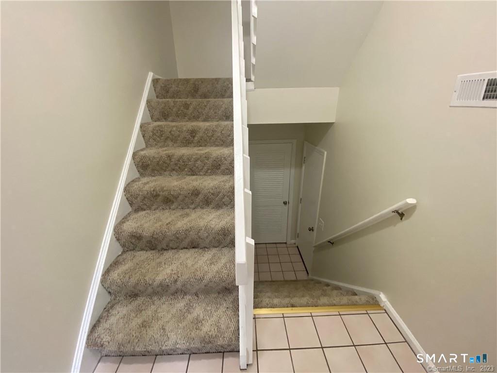 372 Anton Drive Bridgeport CT 06606