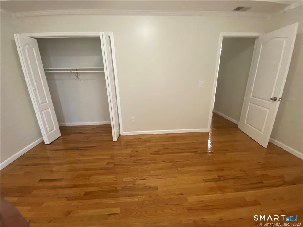 372 Anton Drive Bridgeport CT 06606